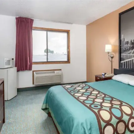 Super 8 By Wyndham Bourbonnais/Kankakee Area-3