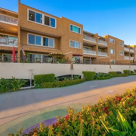Balboa Pier House-2