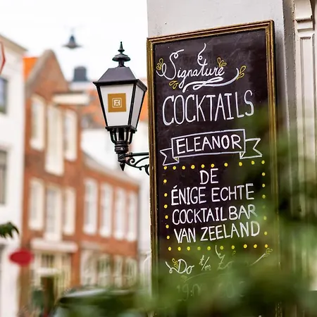 Boutique Hotel Eleanor-3