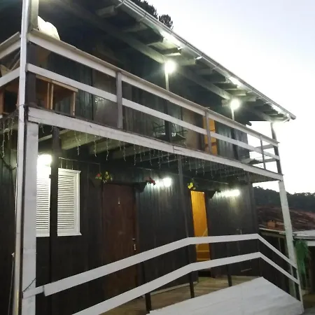 Pousada Dos Papagaios-3