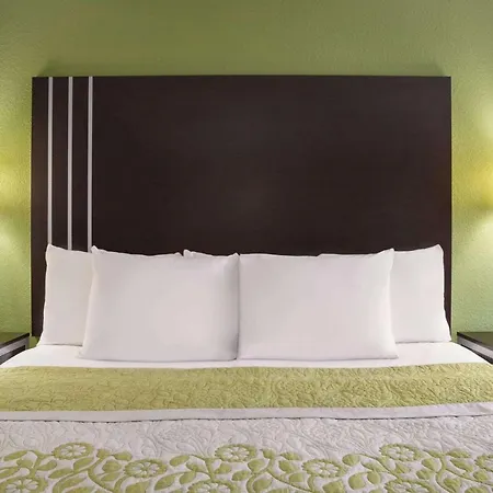 Days Inn By Wyndham Hardeeville/ I-95 State Line-2