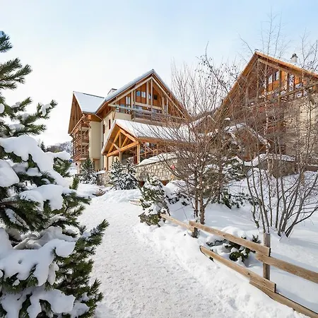Lagrange Vacances Chalets du Galibier-2