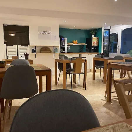 Brit Hotel Dijon Centre Gare-3
