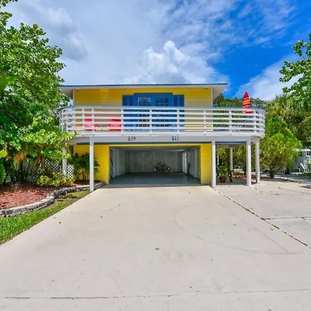Banana Cabana By Beachside Management-2