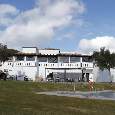 Hostal Restaurante Benalup Golf-2