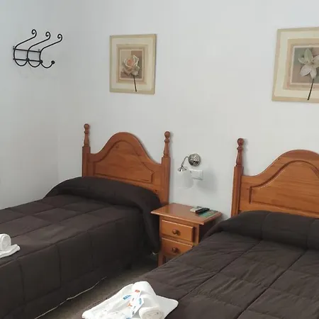 Hostal Efebo 24H-2