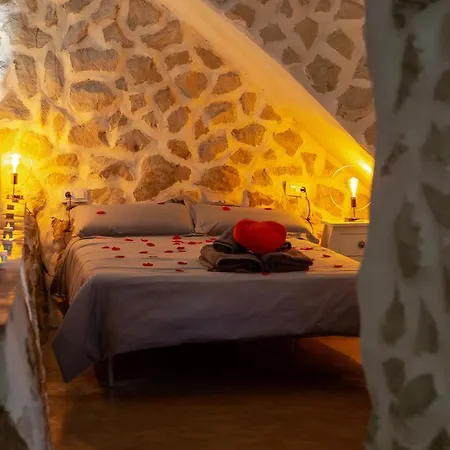 Fortress Jacuzzi Suites-2