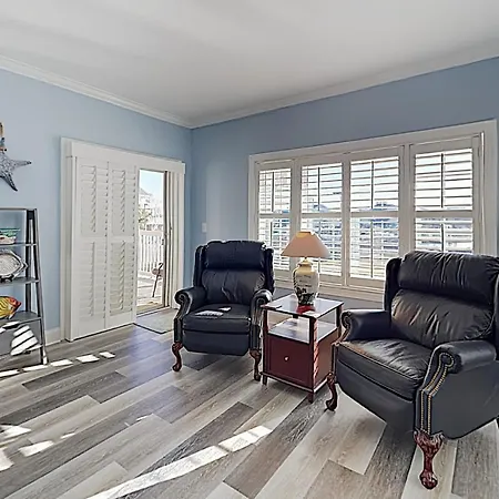 Carolina Bay Unit 104-3