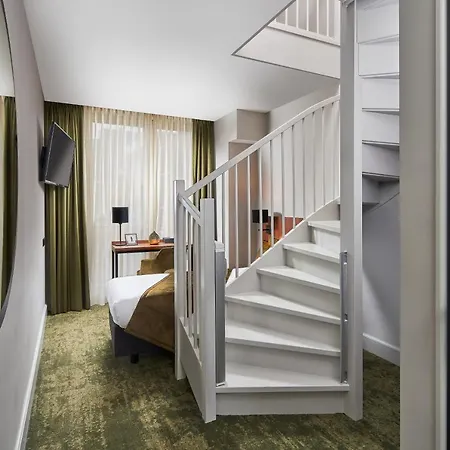 Boutique Hotel First City-2