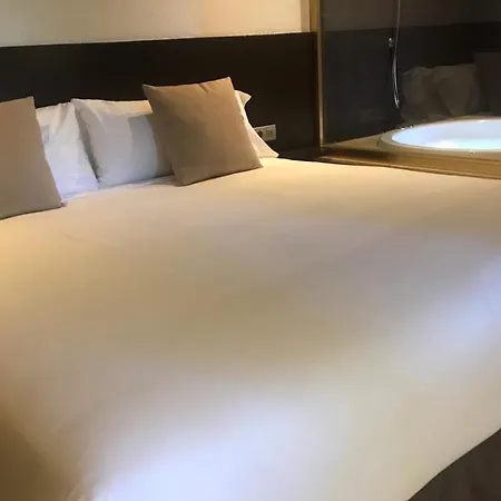 Hotel Punt 14 Barcelona Gava Mar-3