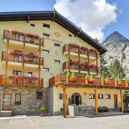 Hotel Crampon-3