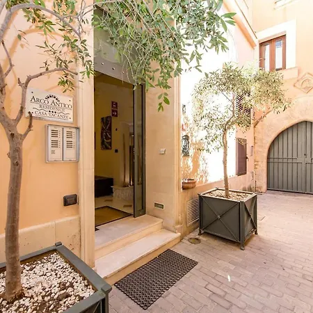 Residence Arco Antico-2