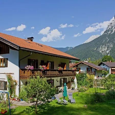 Gästehaus Kurparkfrieden-3