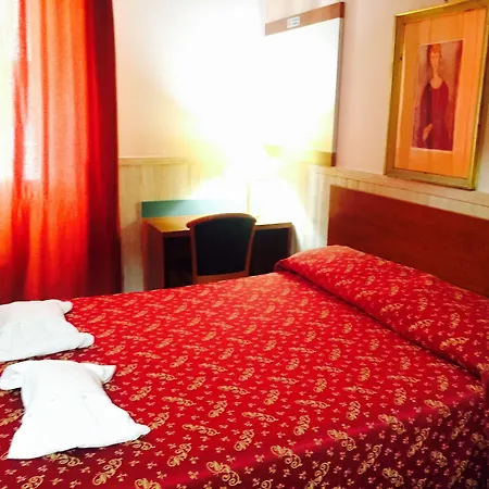Hotel Pyramid-2