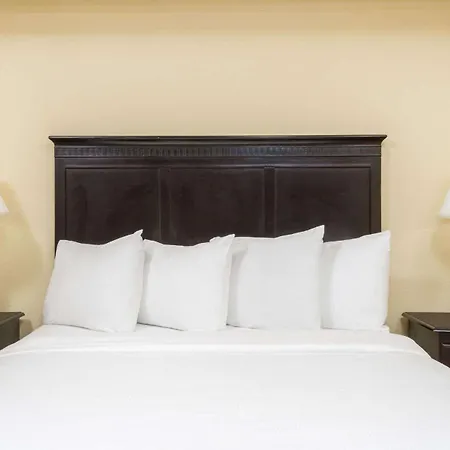 Hawthorn Extended Stay By Wyndham Columbus-2