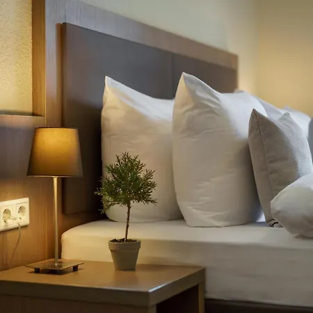 Novum Hotel Alster Hamburg St. Georg-2