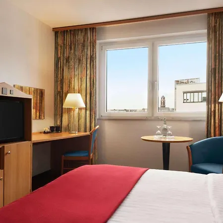 Ramada By Wyndham Bottrop City-3