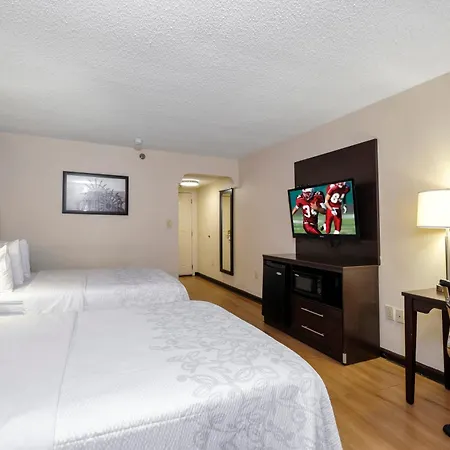 Red Roof Inn Plus+ & Suites Opelika-2