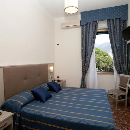 Hotel Giulio Cesare-2