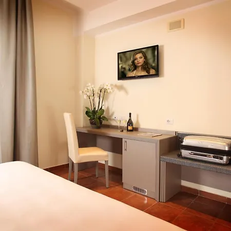 Hearth Hotel-3