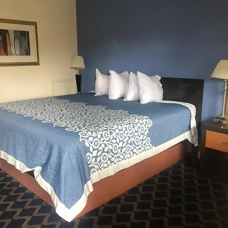 Aderi Hotel Lewisburg-2