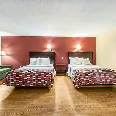 Red Roof Inn & Suites Wapakoneta-3
