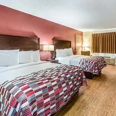 Red Roof Inn & Suites Wapakoneta-2