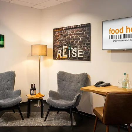 Food Hotel-3