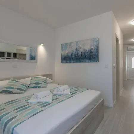 B&B-Ld-3
