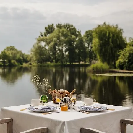 Inn On The Lake-2