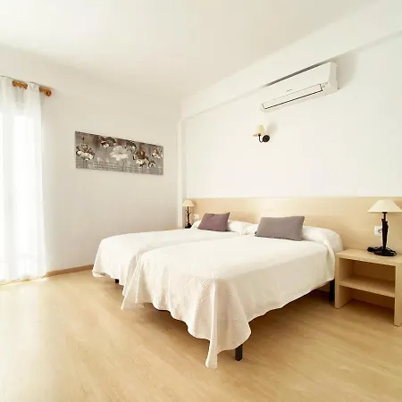 Habitaciones Camping Ferrer-3