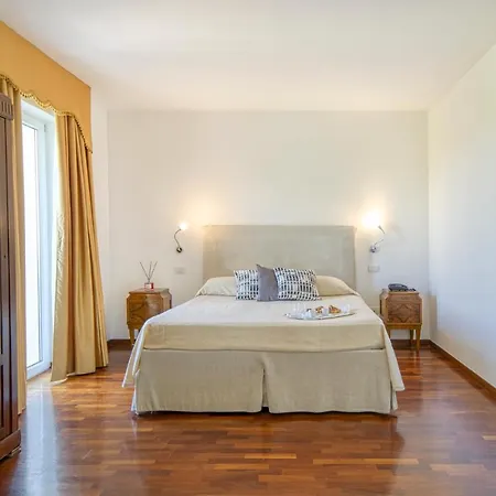 Hotel La Corte-2