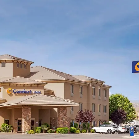 Comfort Inn At Convention Center-3