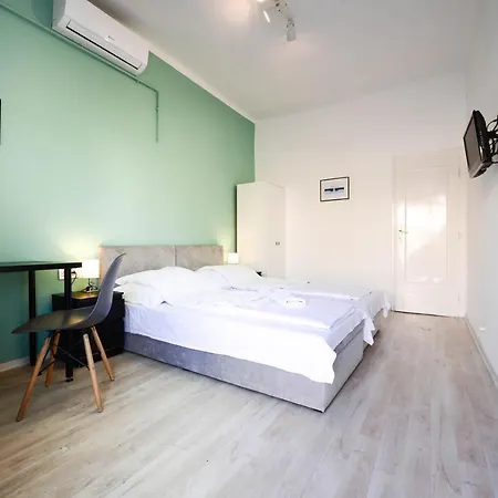 Chesscom Guesthouse-2