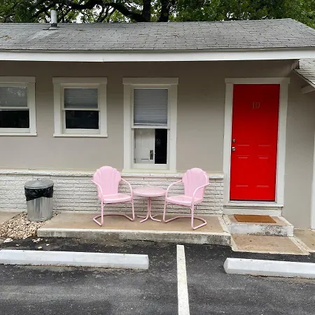 Frederick Motel-2