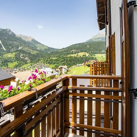 Ciasa Alpina Relax Hotel-3