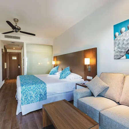 Hotel Riu Bravo-3