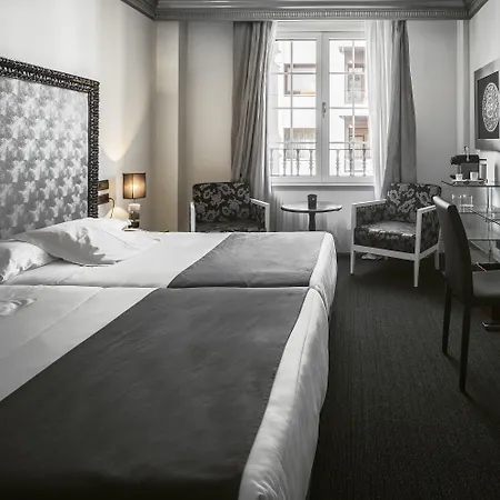 Hotel Lopez De Haro-2