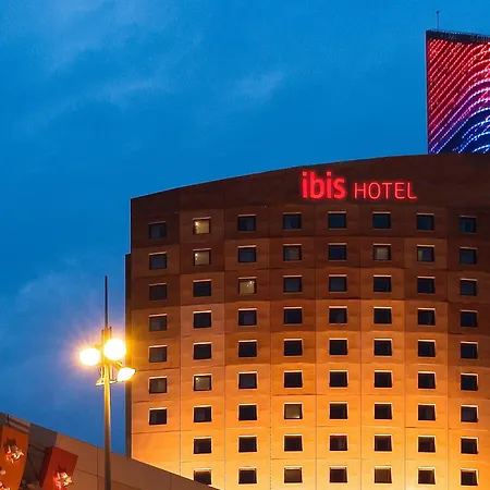 Ibis Barcelona Meridiana-3