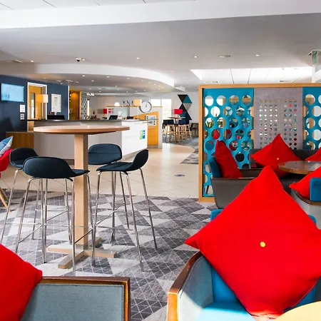 Holiday Inn Express Southampton West By Ihg-2