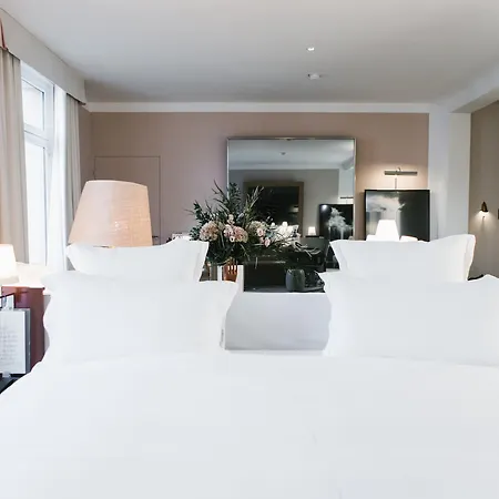 Hotel Le Royal Monceau Raffles Paris-3