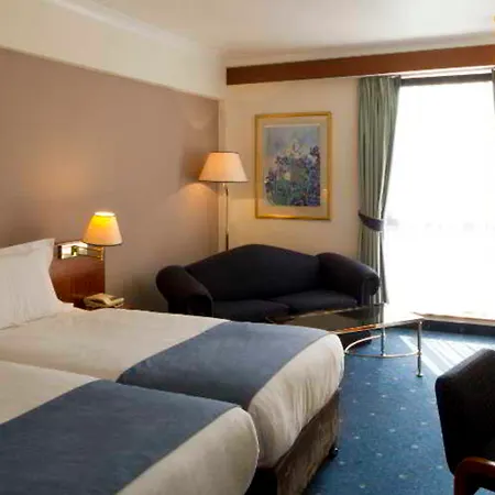 Clarion Croydon Park Hotel-3