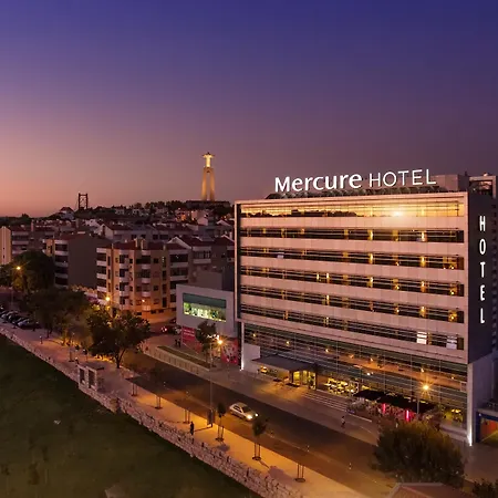 Mercure Lisboa Almada-3
