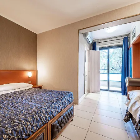 Quality Hotel Rouge Et Noir-2