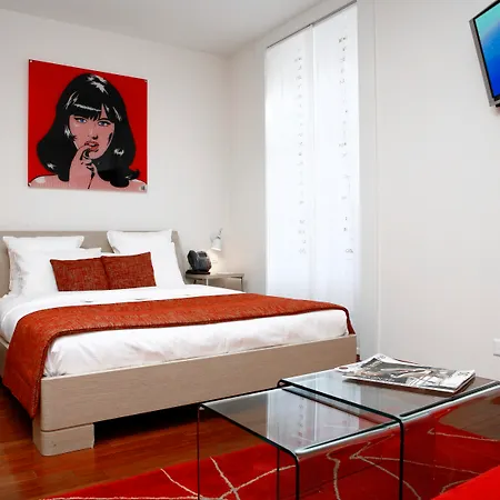 La Cour Des Augustins Boutique Gallery Design Hotel-3