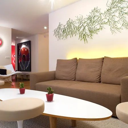 La Cour Des Augustins Boutique Gallery Design Hotel-2