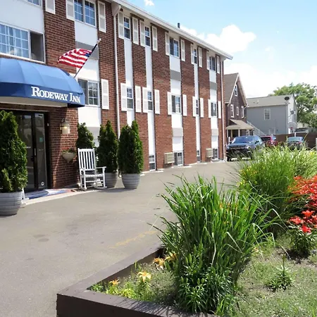 Rodeway Inn Logan International Airport-3