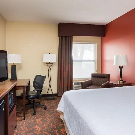 Hampton Inn Lubbock-2