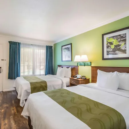 Quality Inn-3