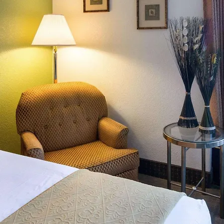 Quality Inn Shreveport Airport-2